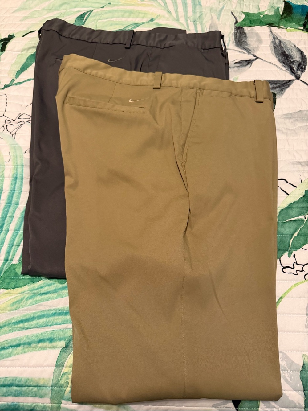 2 pr Nike Golf Pants Dri Fit Performance Flat front Mens Size 38x32 khaki & gray
